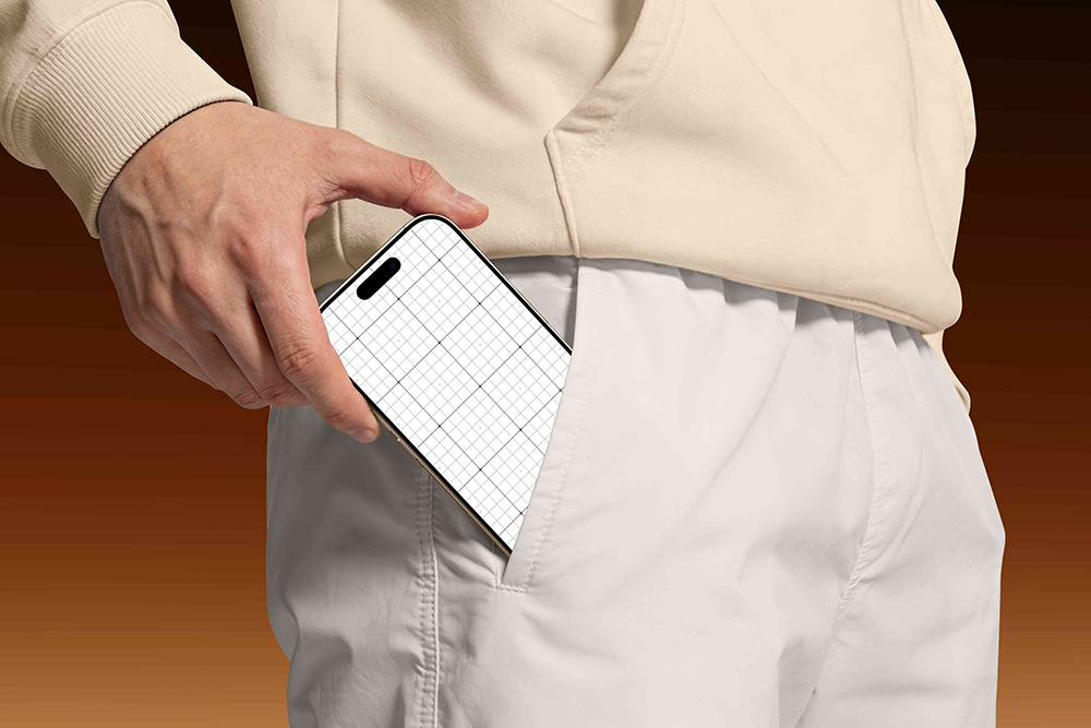 iPhone 17 Pro Max手机揣兜效果样机展示，呈现手机放入口袋的真实使用场景与设计贴合度